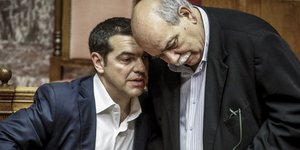 Στη Βουλή ο Αλέξης Τσίπρας και ο Νίκος Βούτσης / Φωτογραφία: EUROKINISSI/ΓΙΩΡΓΟΣ ΚΟΝΤΑΡΙΝΗΣ