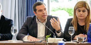 Ο πρωθυπουργός Αλέξης Τσίπρας και η Ελευθερία Χατζηγεωργίου / Φωτογραφία: Intimenews