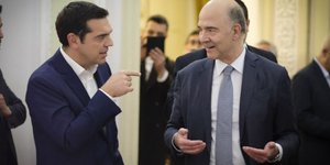 Ο Αλέξης Τσίπρας με τον Πιερ Μοσκοβισί (Φωτογραφία: EUROKINISSI/ΓΡΑΦΕΙΟ ΤΥΠΟΥ ΠΡΩΘΥΠΟΥΡΓΟΥ/ANDREA BONETTI)