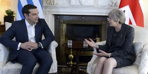 Συνάντηση Τσίπρα-Μέι στο Λονδίνο (Φωτογραφία: AP/ Kirsty O'Connor)