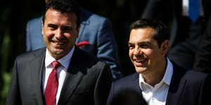 Ο Αλέξης Τσίπρας με τον Ζόραν Ζάεφ/ Φωτογραφία: MOTIONTEAM- ΒΑΣΙΛΗΣ ΒΕΡΒΕΡΙΔΗΣ