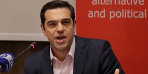 Ο πρωθυπουργός συνεχάρη την ΕΛ.ΑΣ. για την επιτυχία (Φωτογραφία: ASSOCIATED PRESS)