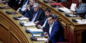 Ο Αλέξης Τσίπρας στη Βουλή / Φωτογραφία AP