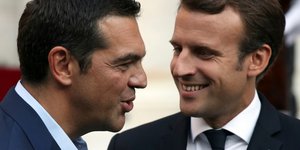 Αλέξης Τσίπρας και Εμάνουελ Μακρόν/ Φωτογραφία: Charalambos Gikas/AP