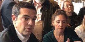 Ο Αλέξης Τσίπρας στην συνάντησή του με τους πυρόπληκτους στο Μάτι