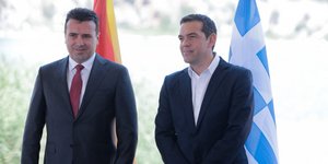 O Αλέξης Τσίπρας και ο Ζόραν Ζάεφ/ Φωτογραφία intime