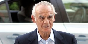 ει η σύζυγός μου - Είμαι αθώος και δεν εκβιάζομαι