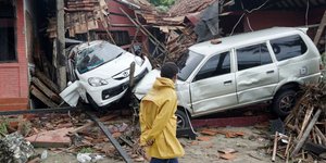 Μήνυμα συμπαράστασης στην Ινδονησία έστειλε το ελληνικό ΥΠΕΞ -Φωτογραφία: AP