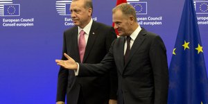 Ο Ντόναλντ Τουσκ με τον Ταγίπ Ερντογάν (Φωτογραφία: AP/ Virginia Mayo)