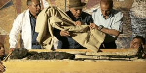 Κομμάτια από κομήτη στα κοσμήματα του Τουταγχαμών ανακάλυψαν ερευνητές [εικόνα]