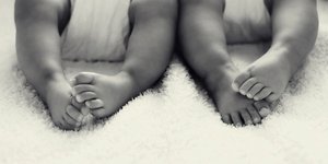 Γεννήθηκαν δίδυμα με... τέσσερις γονείς στη Ρώμη -Διαμάχη για τη κηδεμονία τους