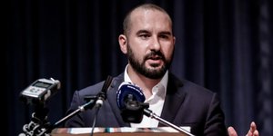 Ο Δημήτρης Τζανακόπουλος σε ανοικτή εκδήλωση μελών του ΣΥΡΙΖΑ στο Βύρωνα -Φωτογραφία: EUROKINISSI/ΣΤΕΛΙΟΣ ΜΙΣΙΝΑΣ