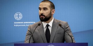 Ο Δημήτρης Τζανακόπουλος (Φωτογραφία: EUROKINISSI/ΓΙΑΝΝΗΣ ΠΑΝΑΓΟΠΟΥΛΟΣ)