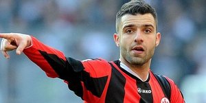 Οταν ο Τζαβέλλας νίκησε από τα 70 μέτρα τον Νόιερ [βίντεο]