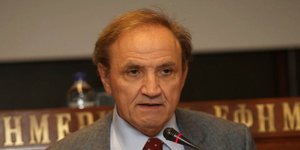 Στέφανος Τζουμάκας