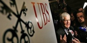 «Ψαλίδι» στις αμοιβές των golden boys αποφάσισαν οι Ελβετοί πολίτες