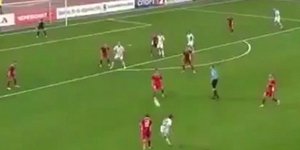 Εκπληκτικό γκολ μέσου με μακρινό σουτ [βίντεο]