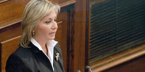 Η Ζέτα Μακρή αντικαταστάτρια του Θανάση Νάκου στη Βουλή