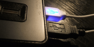 C-Type: Τα αναστρέψιμα usb νέας γενιάς που θα «κουμπώνουν» από κάθε πλευρά