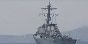 Αναχώρησε από τον Πειραιά το αμερικανικό αντιτορπιλικό USS Porter  DDG 78.