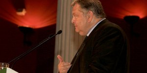 Αιχμή Βενιζέλου στον Παπανδρέου: Κάποιοι δεν ψήφισαν ΠΑΣΟΚ πίσω από το παραβάν