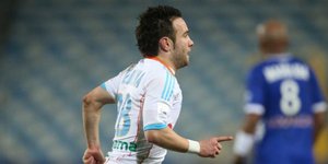 Εξαιρετικό γκολ μεσοεπιθετικού με βολέ στην κίνηση [βίντεο]