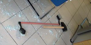 Που πέφτουν οι ευθύνες για την αποφυλάκιση των τριών ληστών με τις βαριοπούλες