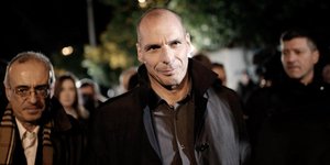 Tι είπε ο άστεγος στον Βαρουφάκη (Konstantinos Tsakalidis / SOOC)