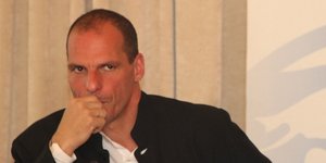 Βαρουφάκης: ορκίζομαι