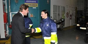 Με νομοθετικές ρυθμίσεις προσπαθεί ο Βαρβιτσιώτης να πείσει τους ναυτεργάτες να