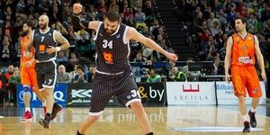 Το εκπληκτικό buzzer beater τρίποντο του Κώστα Βασιλειάδη [βίντεο]