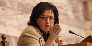 Βγαίνει και η Βάσω στο «αντάρτικο» για το άρθρο 37;