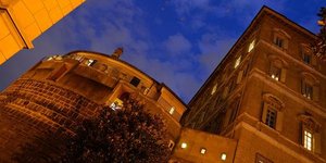 Κομπίνα τρισεκατομμυρίων ήθελαν να κάνουν με την τράπεζα του Βατικανού -Τους κατ