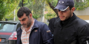 Χειροπέδες στο δημοσιογράφο Κώστα Βαξεβάνη για τη «λίστα Λαγκάρντ»