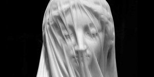 Η παρθένος με το πέπλο. Φωτογραφία: Wikipedia