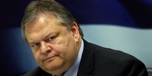 Βενιζέλος σε ΓΑΠ: Φίλε Γιώργο σε ευχαριστώ που φεύγεις