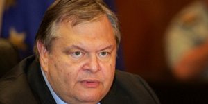 Βενιζέλος: Δέσμευση από τα τρία κόμματα για τις δύσκολες αποφάσεις