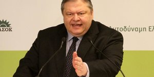 Βενιζέλος: Προτεραιότητα η ανεργία και τα υπερχρεωμένα νοικοκυριά