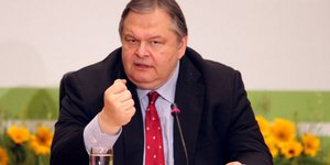 Βενιζέλος: Ελάτε να βγούμε οριστικά από το Μνημόνιο και την κρίση