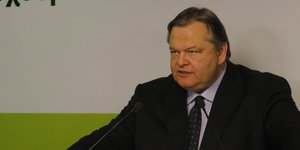 Ξεκινάει τις προεκλογικές εμφανίσεις ο Βενιζελος