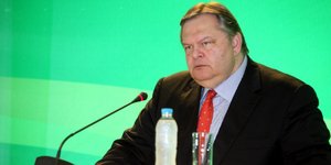 Βενιζέλος: Το ΠΑΣΟΚ πρέπει να «αναστηθεί» - Πικράναμε τον λαό