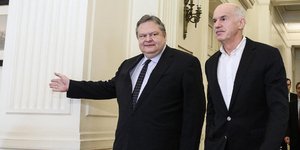 Μαίνεται ο πόλεμος Βενιζέλου-Παπανδρέου στο ΠΑΣΟΚ (SOOC/ΝΙΚΟΣ ΠΑΛΑΙΟΛΟΓΟΣ)