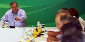 Βενιζέλος στην Οργανωτική Επιτροπή: Η ύφεση θα διαρκέσει μέχρι το 2016