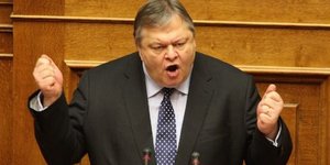 Βενιζέλος σε Τσίπρα: τσαμπουκάδες δεν χωράνε – εκτρέφετε στοιχεία εκφασισμού