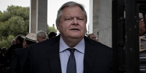 Ο Ευάγγελος Βενιζέλος (Φωτογραφία: EUROKINISSI/ ΒΑΣΙΛΗΣ ΡΕΜΠΑΠΗΣ)