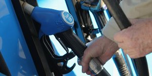 Απειλούν με κινητοποιήσεις οι βενζινοπώλες