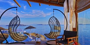 Η Villa Sara στη Μύκονο με μαγευτική θέα και ελικοδρόμιο. Φωτογραφία: LVH Global