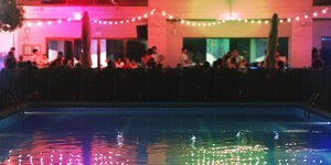 Βίλα με πισίνα/ Φωτογραφία: Shutterstock