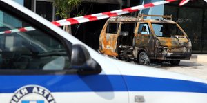 Καρέ καρέ η βομβιστική επίθεση στα γραφεία της Microsoft στο Μαρούσι [βίντεο]