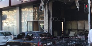 Ισχυρότατη έκρηξη στο Νέο Κόσμο - Ισοπεδώθηκε το ισόγειο κτιρίου